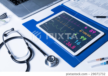 Tablet and vital signs 29071732
