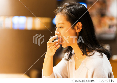 女性肖像 29080119