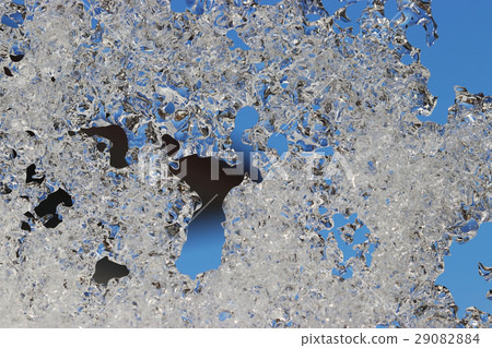 The ice of the spring that seems to collapse 29082884