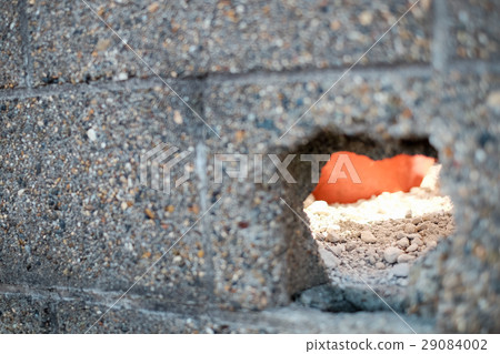 Block fence hole Block fence hole 29084002