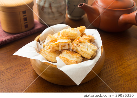 Okaki炒鰹魚米飯餅乾餅乾甜點小吃炒年糕 Okaki炒鰹魚米飯餅乾餅乾甜點小吃炒年糕 29086330