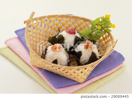 Onigiri 3 inside the basket - Stock Photo [29089445] - PIXTA