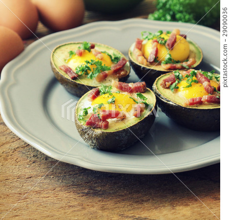 Avocado Egg Boats with bacon Avocado Egg Boats with bacon 29090036