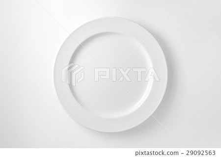 empty white plate 29092563