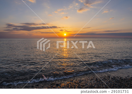 在黃昏的富山灣 29101731