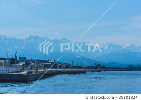 黑部漁港和立山山脈 黑部漁港和立山山脈 29101824