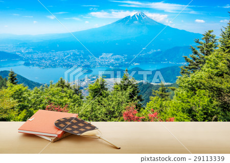 Countryside image 29113339