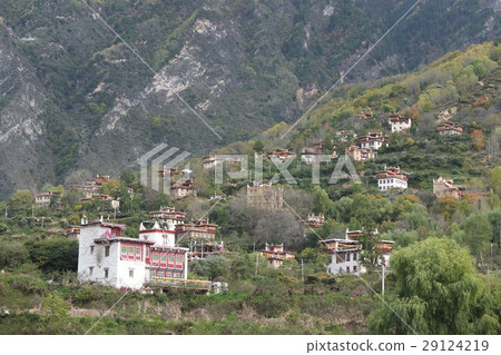 Nakanji鄉中國東藏加侖藏族村 29124219