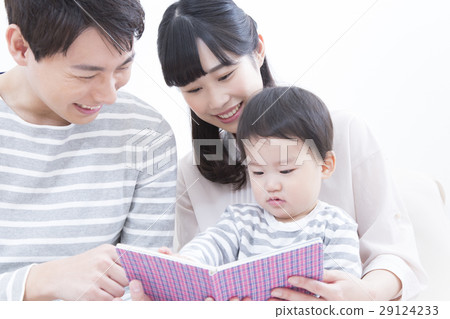 Young family family photos Three people reading 29124233