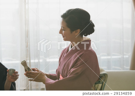 kimono, japanese sake, sake bottle 29134859