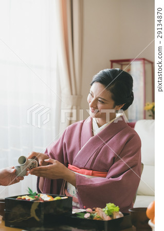 kimono, japanese sake, new year 29134870
