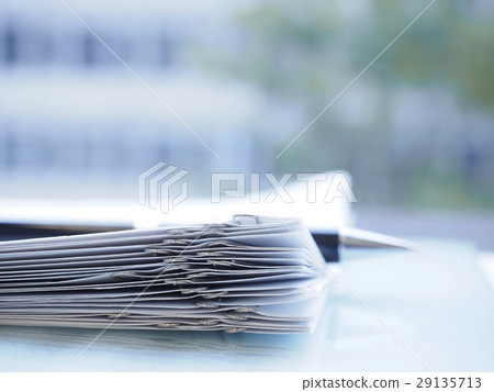 Business image · document · clip 29135713