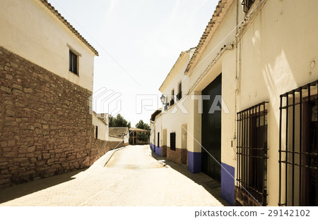 Ordinary spanish street of town. El Toboso 29142102