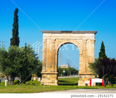 Arc de Bera in Tarragona 29142275