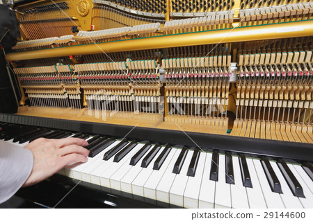 Piano tuning Piano tuning 29144600