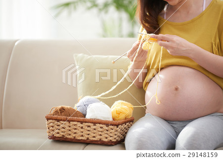 Knitting 29148159
