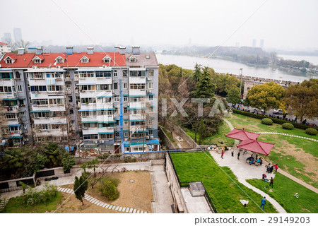 Buildings with park nearby Buildings with park nearby 29149203