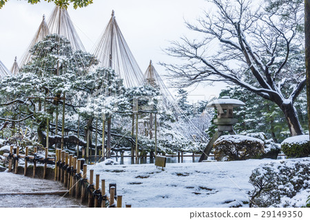 Snow Kenrokuen 29149350