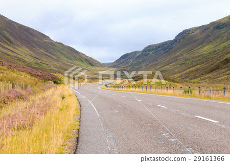 Scottish road trough countryside 29161366