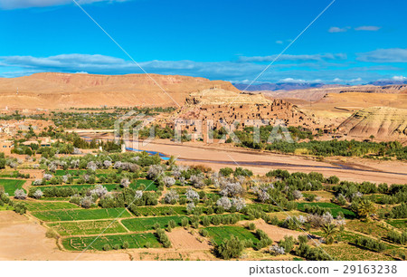 Panoramic view of Ait Benhaddou, a UNESCO world 29163238