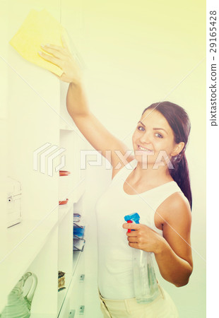 Brunette clean up house 29165428