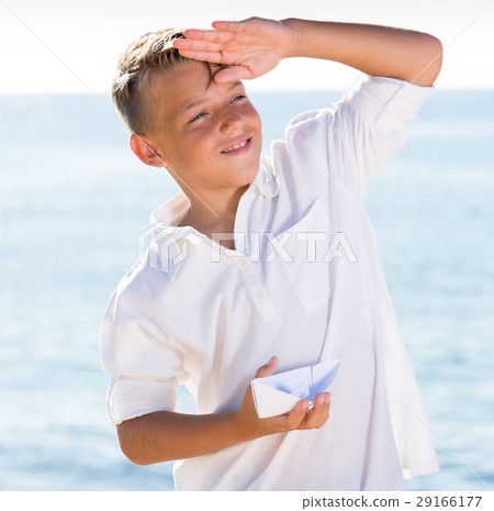 portrait boy boat 29166177