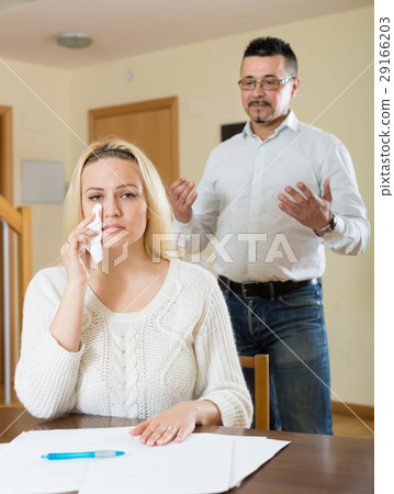 Financial problems in the family 29166203