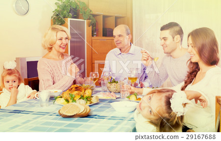 Sunday dinner of family 29167688