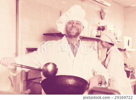 Professional chefs working at take-away Professional chefs working at take-away 29169722