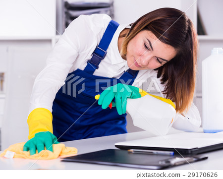 Female cleaner at work 29170626