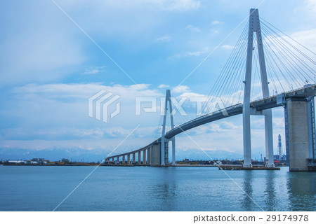 Shinminato Ohashi和Tateyama山脈 Shinminato Ohashi和Tateyama山脈 29174978