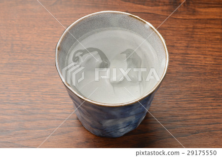 澆水蒸餾酒 29175550