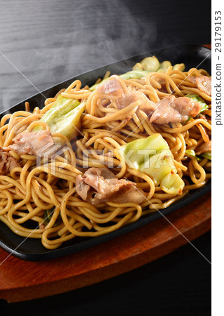 Fried soba 29179153