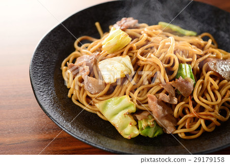Fried soba 29179158