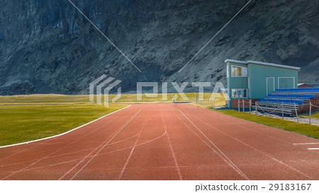 Running track outdoors 29183167