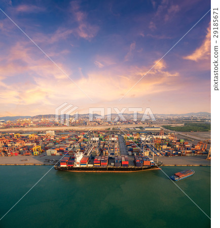 Container shipping boat at shipping yard 29185671