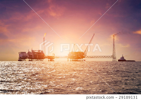 Offshore construction platform 29189131
