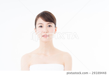young woman      29189448
