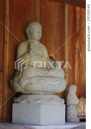 Shinshu's cultural asset masterpiece Moriya Sadaharu Ishidoba Lifetime Jizo Bosatsu statue left overlook vertical (Shiojiri Nagai Nagaizenji Nagano Prefecture) Shinshu's cultural asset masterpiece Moriya Sadaharu Ishidoba Lifetime Jizo Bosatsu statue left overlook vertical (Shiojiri Nagai Nagaizenji Nagano Prefecture) 29189548