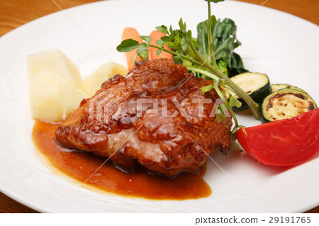 Teriyaki with young chicken 29191765