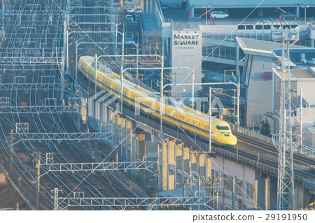 離開名古屋站的黃博士 29191950