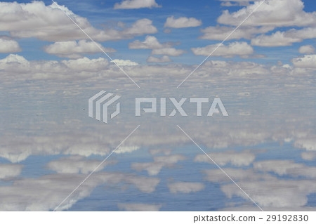 Uyuni salt lake   29192830