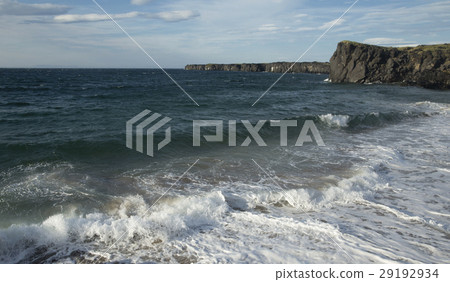 View on seashore of the Atlantic ocean, Iceland 29192934