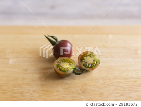 小番茄托斯卡納紫羅蘭 小番茄托斯卡納紫羅蘭 29193672