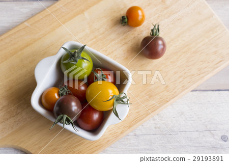 Colorful mini tomatoes 29193891