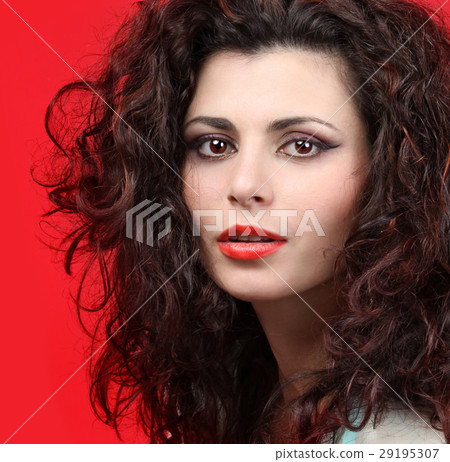 Fashion woman - beautiful brunette Fashion woman - beautiful brunette 29195307