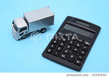 Track and expense image Track and expense image 29195650