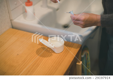 Cleaning Agents, senior, denture 29197914