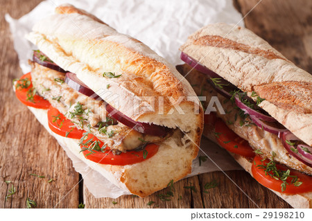 Sandwiches with fried mackerel and vegetables 29198210