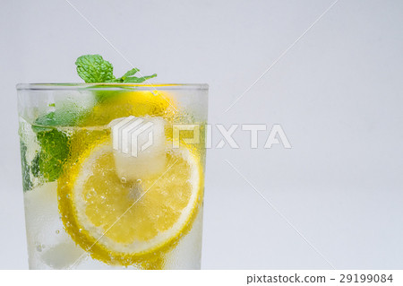 Lyme Mint Soda 29199084